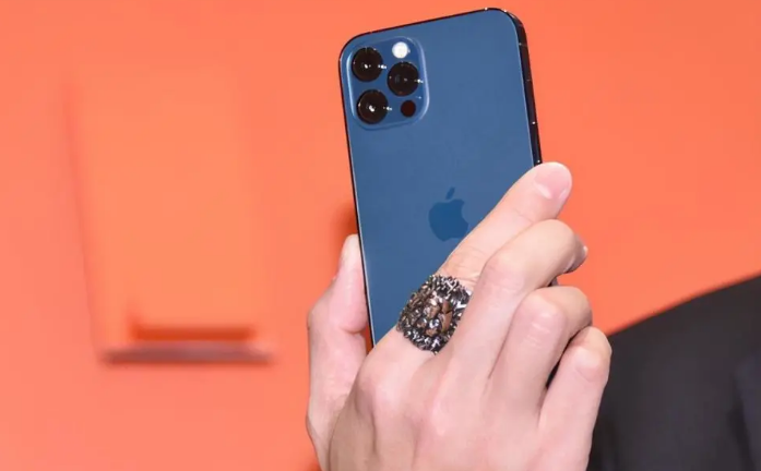 长丰镇苹果手机维修分享iPhone12系列重启方法教程 
